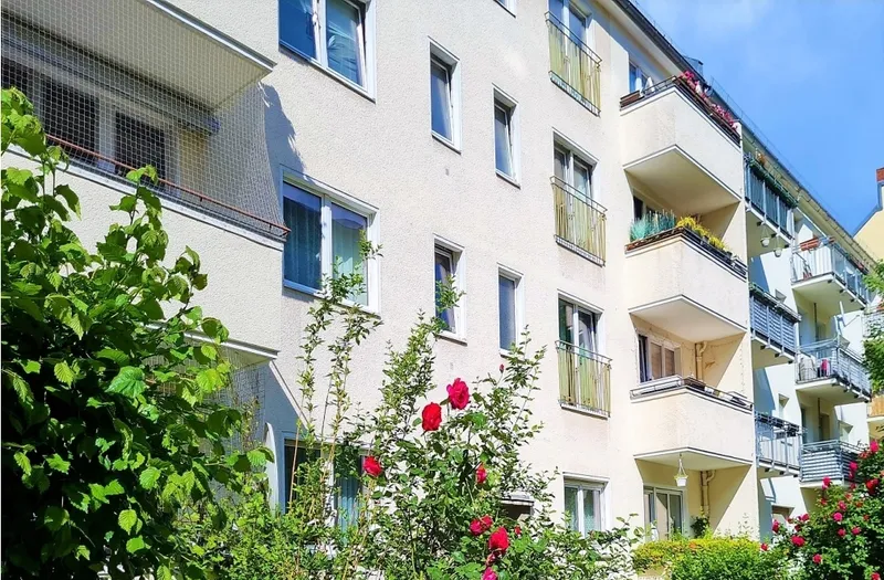 2-Zimmer-Wohnung in Berlin Mitte mit Balkon — photo 1
